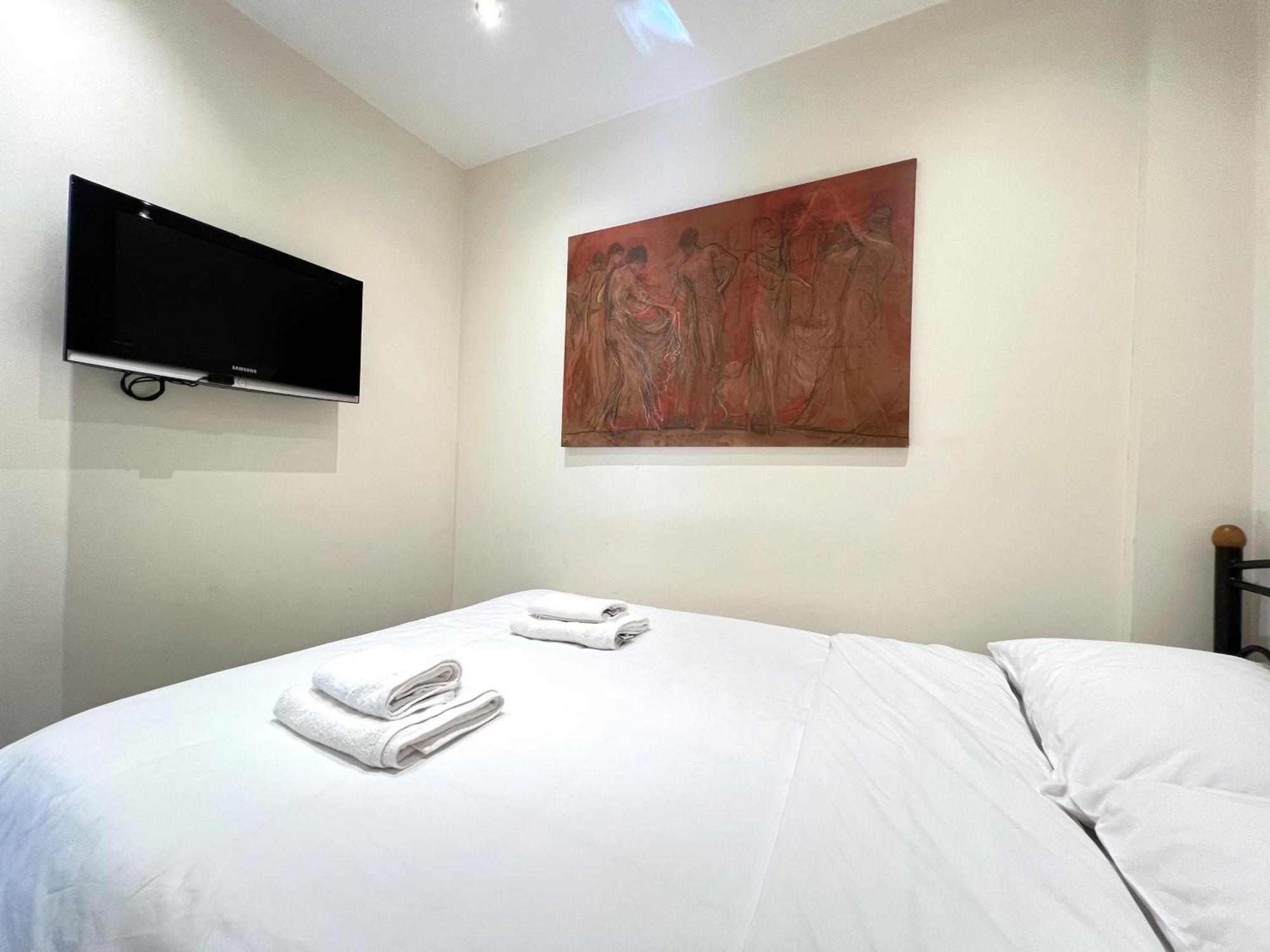 Historic Center Getaway 10'Walk To Acropolis Hill Apartment Атина Екстериор снимка