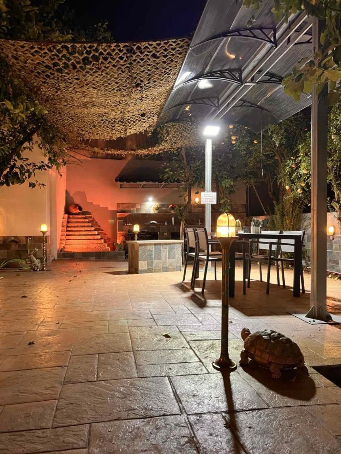Historic Center Getaway 10'Walk To Acropolis Hill Apartment Атина Екстериор снимка