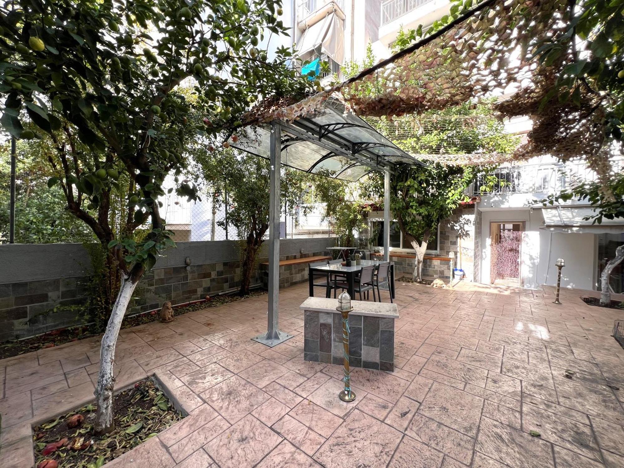 Historic Center Getaway 10'Walk To Acropolis Hill Apartment Атина Екстериор снимка